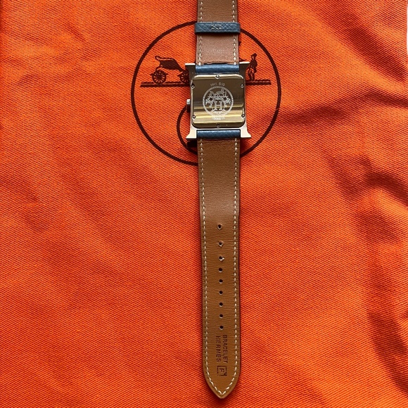 HERMÈS LARGE HEURE H WATCH - Picture 8 of 10